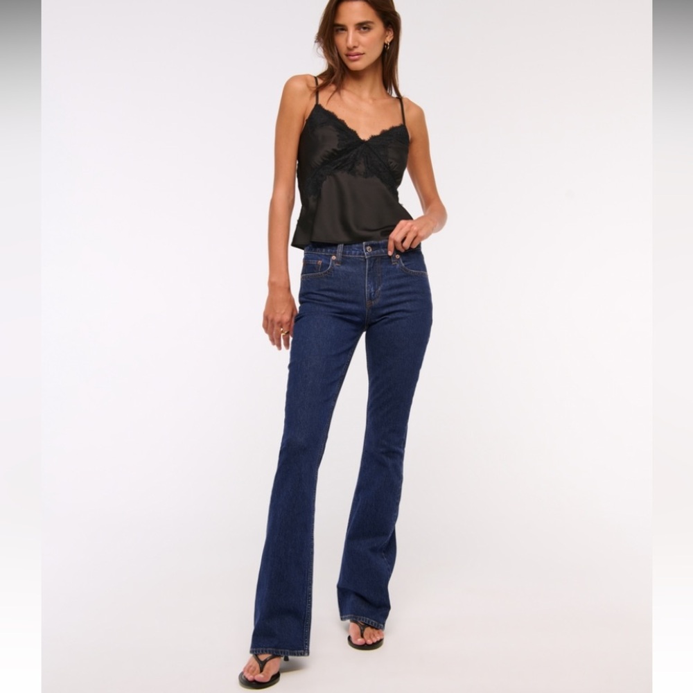 Abercrombie & Fitch Mid Rise Bootcut Jeans NWT 25S Dark Rinse